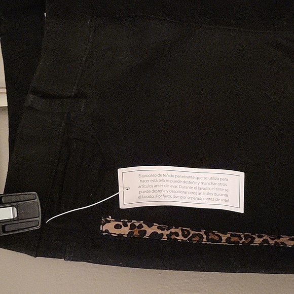 New Leopard Side Stripe Jean Jeggings - Picture 7 of 8